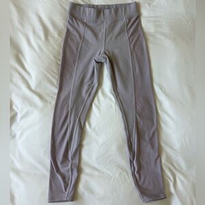 Lavender Alo Yoga Ribbed Leggings – Size Small